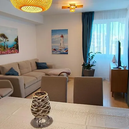 公寓 Coral Mamaia Nord 那沃达利